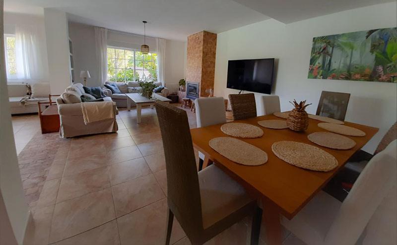 Lia Y El Pinar Guest House Olias del Rey Luaran gambar