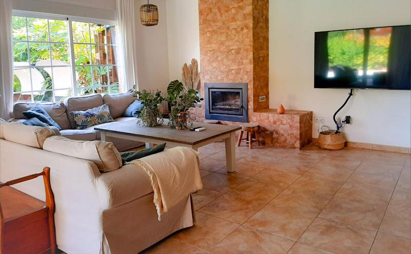 Lia Y El Pinar Guest House Olias del Rey Luaran gambar