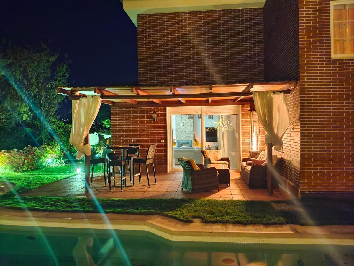 Lia Y El Pinar Guest House Olias del Rey Luaran gambar